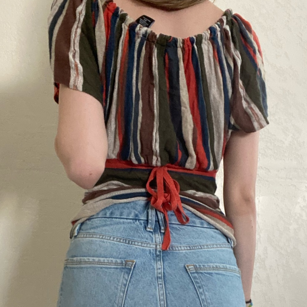 Cute VS striped tee - Picture 6 of 10